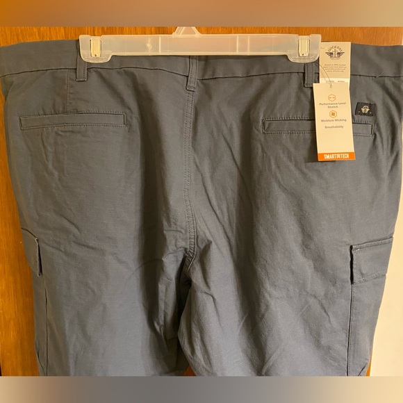 Men’s Dockers Tech Cargo Short - Picture 2 of 15